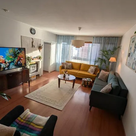 Reindeer Triangle Penthouse شقة *